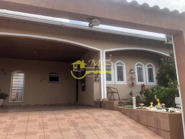 Casa 3 quartos e 2 banheiros, à venda, no bairro Vila Aeroporto em Campinas