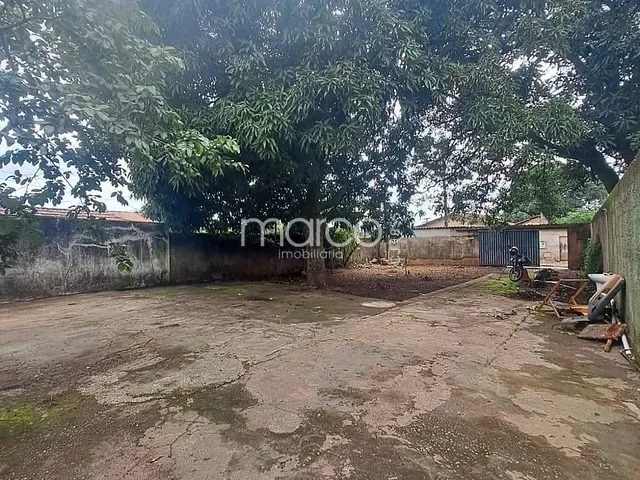 Casa com 432m² 3 quartos e 1 banheiro, à venda, no bairro Setor Leste Universitário em Goiânia
