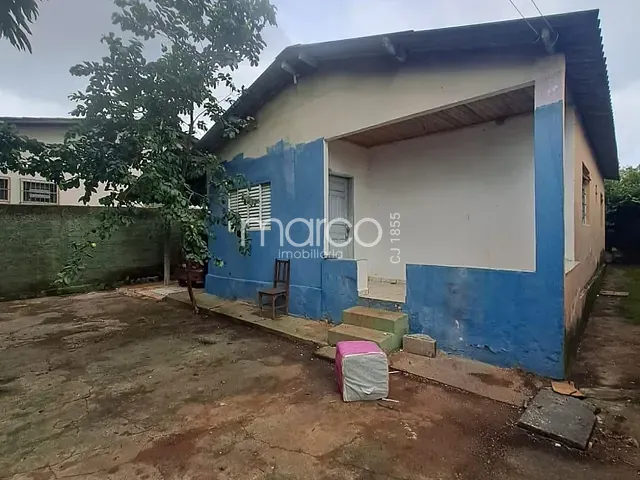 Casa com 432m² 3 quartos e 1 banheiro, à venda, no bairro Setor Leste Universitário em Goiânia