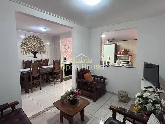 Casa com 143m² 2 quartos e 2 banheiros, à venda, no bairro Casa de Pedra em Volta Redonda