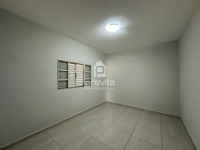 Casa com 250m² 3 quartos e 2 banheiros, à venda, no bairro Jardim Ana Emilia em Taubaté