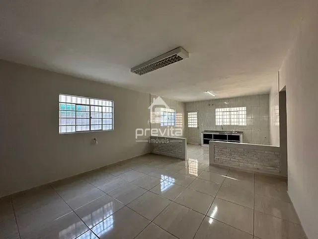Casa com 250m² 3 quartos e 2 banheiros, à venda, no bairro Jardim Ana Emilia em Taubaté