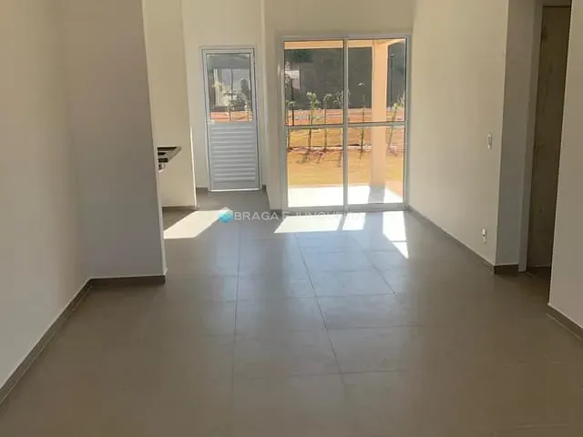 Casa com 150m² 2 quartos e 2 banheiros, à venda, no bairro Jardins Versalhes em Bady Bassitt