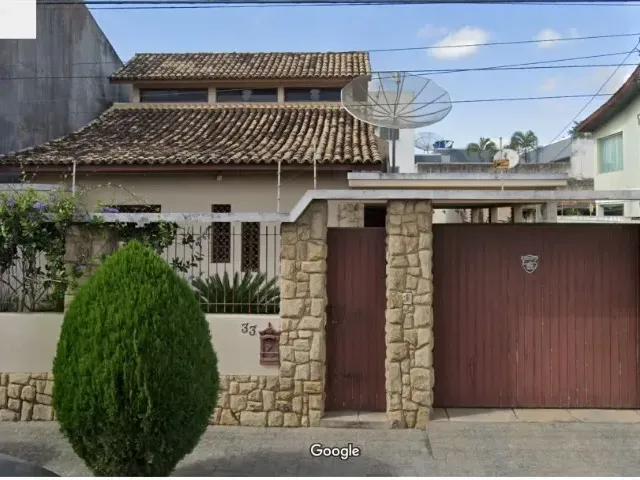 Casa 3 quartos e 3 banheiros, à venda, no bairro Parque Tarcisio Miranda em Campos dos Goytacazes