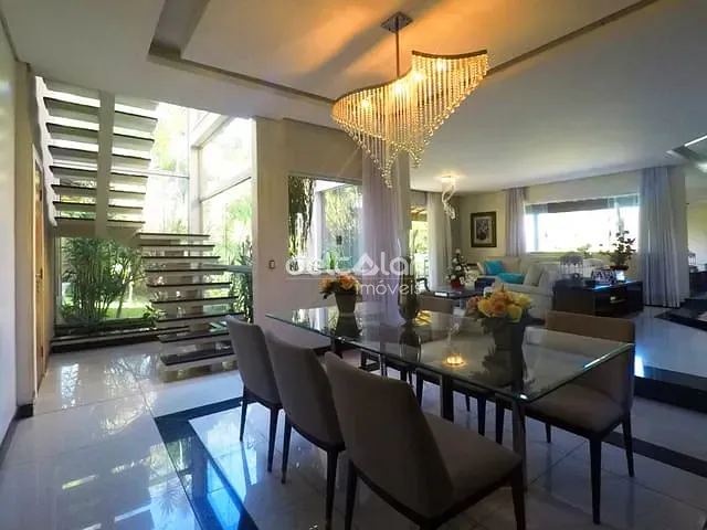 Casa com 636m² 5 quartos e 7 banheiros, à venda, no bairro Trevo em Belo Horizonte