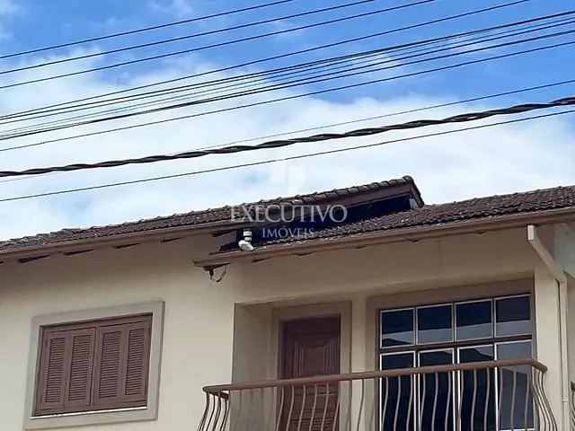 Casa 3 quartos e 2 banheiros, para alugar, no bairro Centro em Arroio do Meio