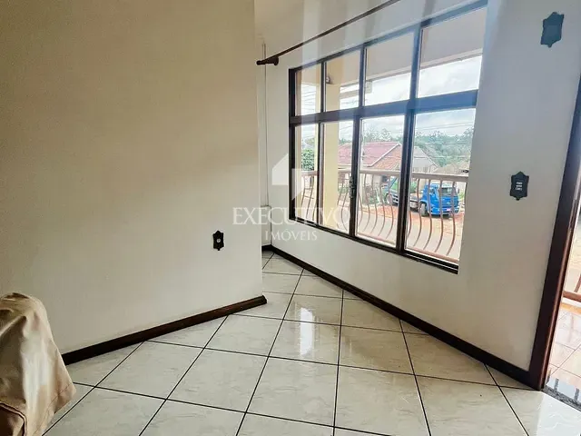 Casa 3 quartos e 2 banheiros, para alugar, no bairro Centro em Arroio do Meio