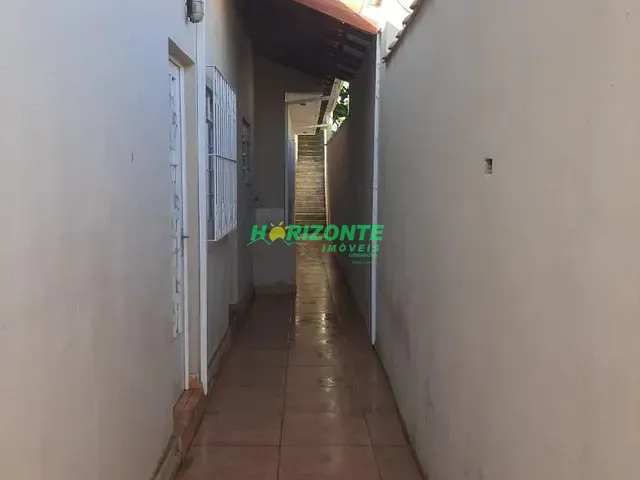 Casa com 180m² 3 quartos e 1 banheiro, à venda, no bairro Jardim Maria Amélia em Jacareí