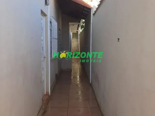 Casa com 180m² 3 quartos e 1 banheiro, à venda, no bairro Jardim Maria Amélia em Jacareí