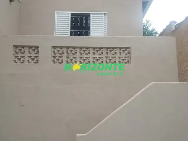 Casa com 180m² 3 quartos e 1 banheiro, à venda, no bairro Jardim Maria Amélia em Jacareí
