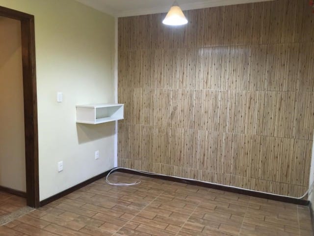 Casa com 380m², à venda, no bairro Independência em Petrópolis