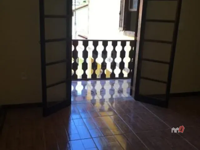 Casa com 380m², à venda, no bairro Independência em Petrópolis