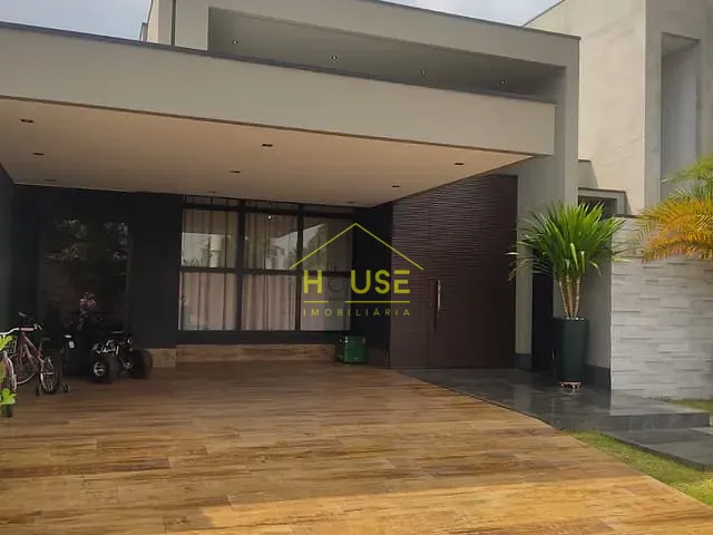 Casa com 330m² 3 quartos e 1 banheiro, à venda, no bairro Jardim Flora em Votuporanga