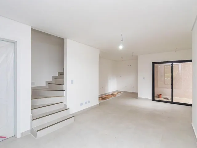 Casa com 128m² 3 quartos e 5 banheiros, à venda, no bairro Vista Alegre em Curitiba