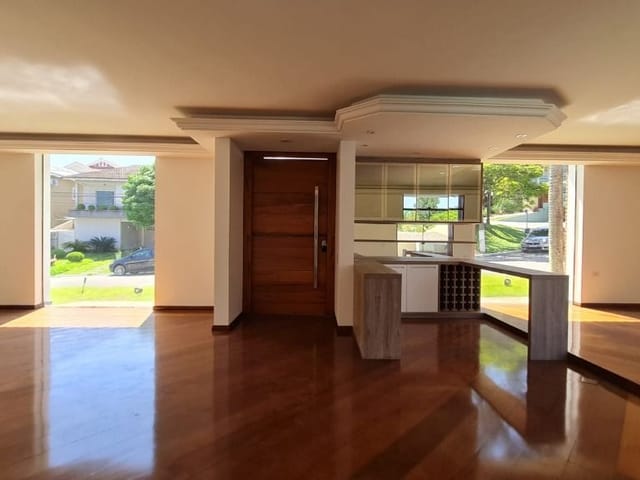 Casa com 850m² 5 quartos e 8 banheiros, à venda, no bairro Residencial Cinco (Alphaville) em Santana de Parnaíba