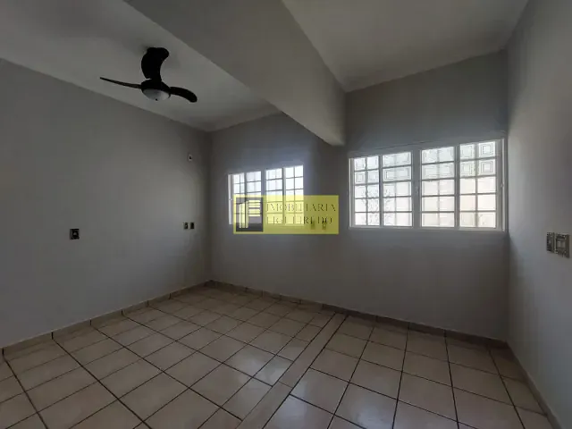 Casa com 450m² 3 quartos e 4 banheiros, à venda ou para alugar, no bairro Jardim Aclimação em São José do Rio Preto