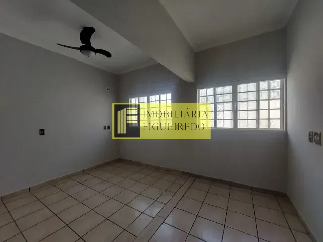 Casa com 450m² 3 quartos e 4 banheiros, à venda ou para alugar, no bairro Jardim Aclimação em São José do Rio Preto