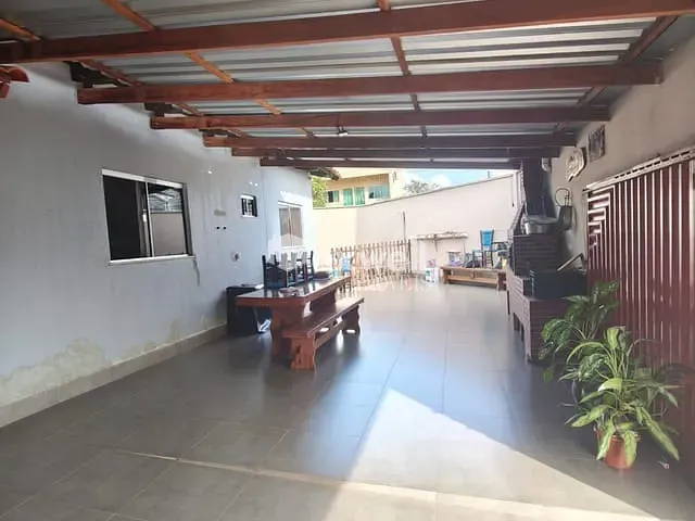 Casa com 142m² 3 quartos e 2 banheiros, à venda, no bairro Jardim Cristal em Aparecida de Goiânia