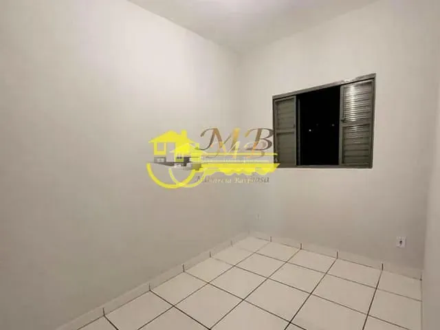 Casa com 350m² 1 quarto e 1 banheiro, à venda, no bairro Vila Aeroporto em Campinas