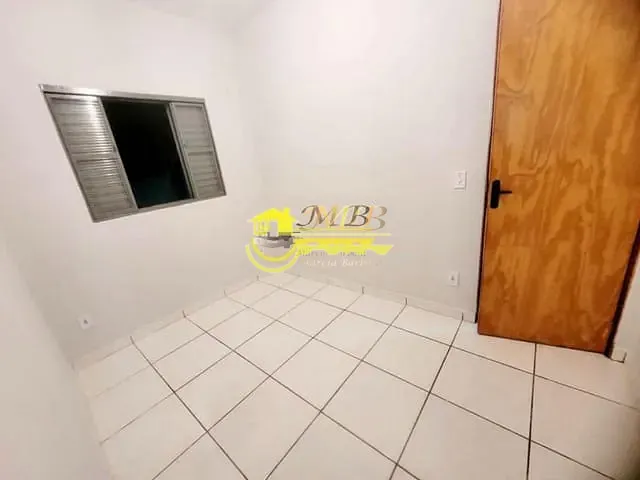 Casa com 350m² 1 quarto e 1 banheiro, à venda, no bairro Vila Aeroporto em Campinas