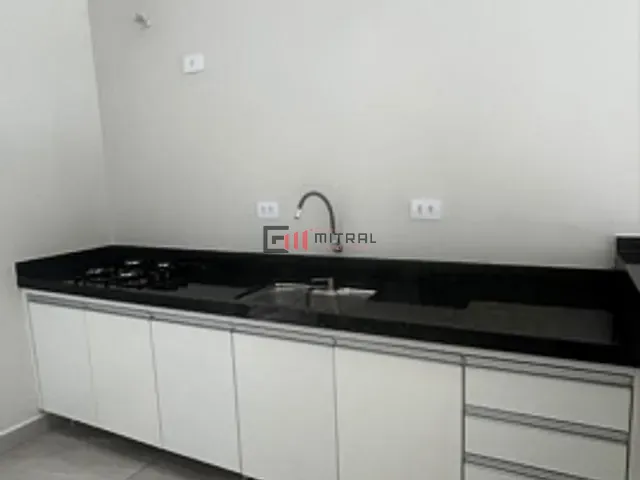 Casa 2 quartos e 1 banheiro, para alugar, no bairro Industrial em Londrina