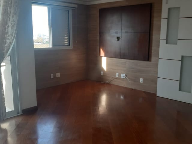 Casa com 260m², para alugar, no bairro Tatuapé em São Paulo