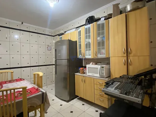 Casa com 150m² 2 quartos e 1 banheiro, à venda, no bairro Cidade Morumbi em São José dos Campos