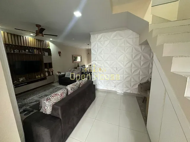 Casa com 250m² 3 quartos e 3 banheiros, à venda, no bairro Retiro em Volta Redonda