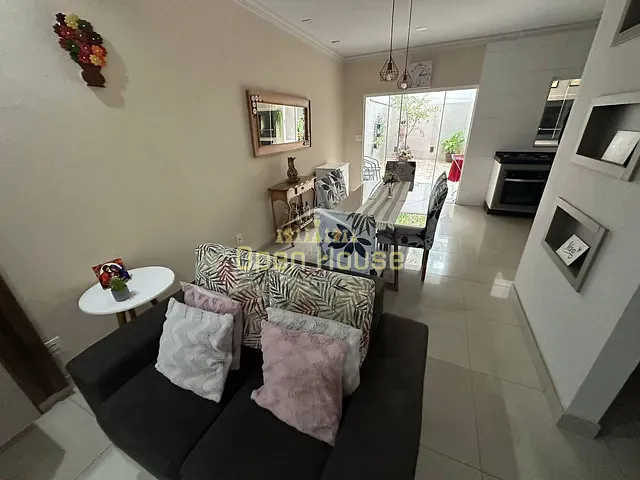 Casa com 250m² 3 quartos e 3 banheiros, à venda, no bairro Retiro em Volta Redonda