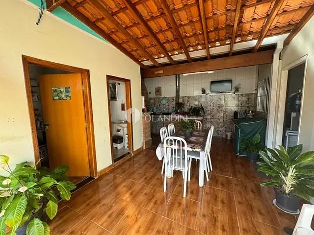 Casa com 183m² 2 quartos e 2 banheiros, à venda, no bairro Jardim dos Ipês em Artur Nogueira