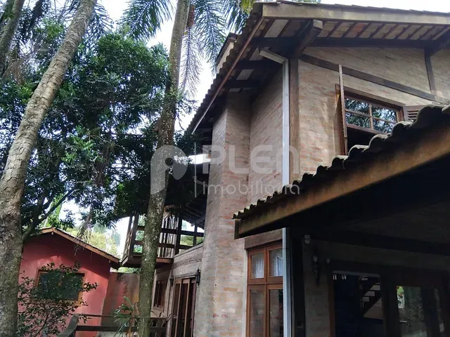 Casa 4 quartos e 6 banheiros, à venda, no bairro Vila Machado em Mairiporã