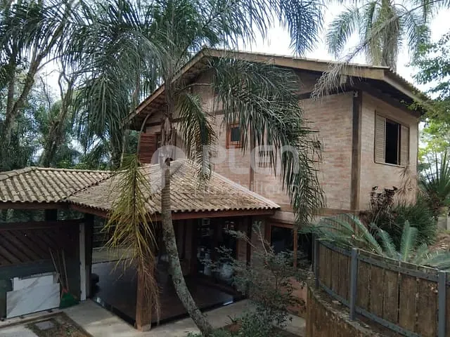 Casa 4 quartos e 6 banheiros, à venda, no bairro Vila Machado em Mairiporã