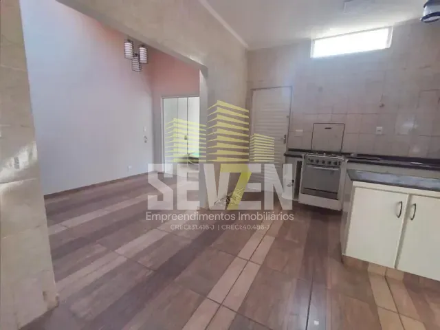 Casa com 264m² 3 quartos e 2 banheiros, à venda, no bairro Vila Souto em Bauru
