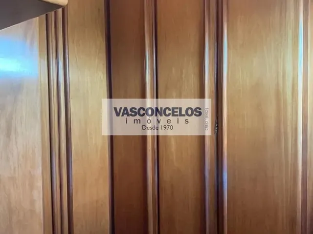 Casa com 560m² 5 quartos e 4 banheiros, à venda, no bairro Jardim das Colinas em São José Dos Campos