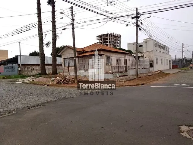Casa com 297m² 3 quartos e 1 banheiro, à venda, no bairro Uvaranas em Ponta Grossa