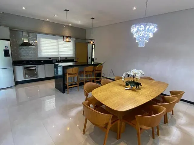 Casa com 2668m² 4 quartos e 4 banheiros, à venda, no bairro Condomínio Jardim das Palmeiras em Bragança Paulista