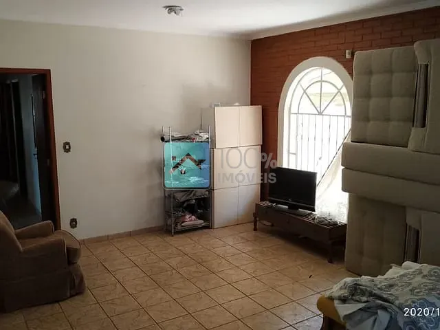 Casa com 1056m² 3 quartos e 1 banheiro, à venda, no bairro Jardim das Industrias em São José dos Campos