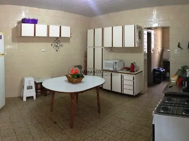 Casa com 400m² 2 quartos e 1 banheiro, à venda, no bairro Santa Maria em São Caetano do Sul