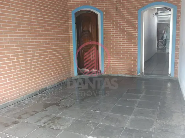 Casa com 194m² 3 quartos e 4 banheiros, à venda, no bairro Bussocaba em Osasco