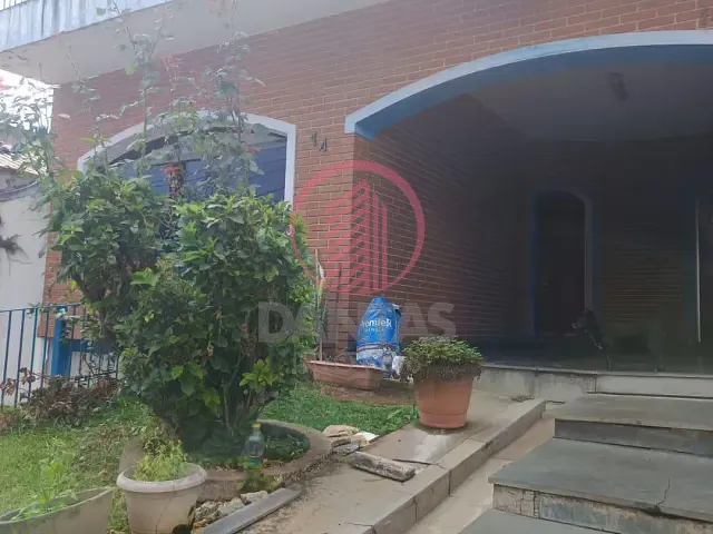 Casa com 194m² 3 quartos e 4 banheiros, à venda, no bairro Bussocaba em Osasco