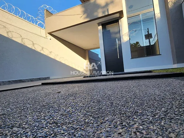 Casa 3 quartos e 3 banheiros, à venda, no bairro Jardim Buriti Sereno em Aparecida de Goiânia