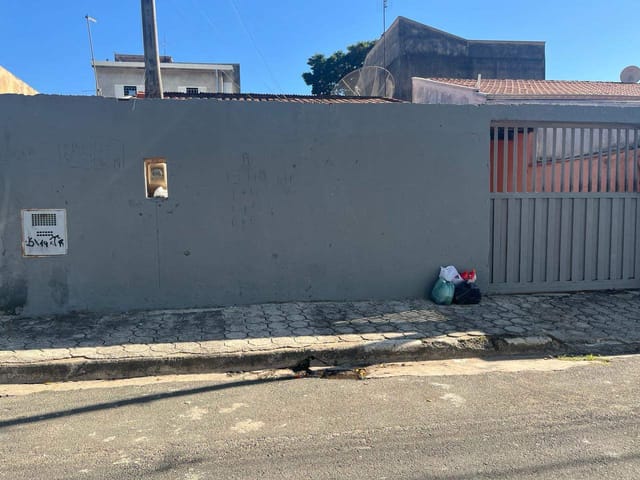 Casa com 180m² 3 quartos e 1 banheiro, à venda, no bairro Conjunto Habitacional Parque da Floresta em Campinas