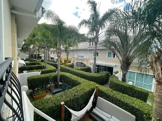 Casa com 255m² 3 quartos e 4 banheiros, à venda, no bairro Lagoa da Conceição em Florianópolis