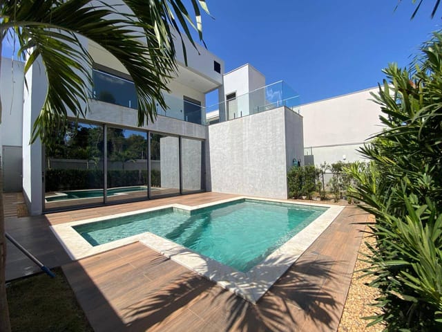 Sobrado com 387m² 3 quartos e 3 banheiros, à venda, no bairro Alameda das Cores Residencial em Sinop