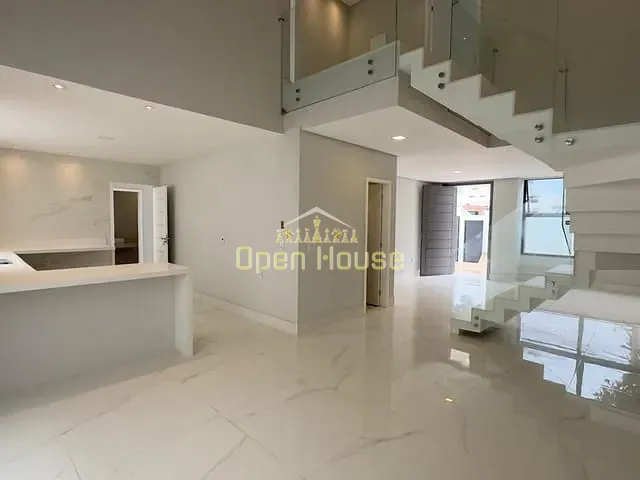 Casa com 220m² 3 quartos e 3 banheiros, à venda, no bairro Morada da Colina em Volta Redonda
