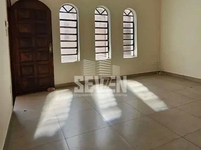 Casa com 210m² 3 quartos e 2 banheiros, à venda, no bairro Vila Cidade Universitária em Bauru