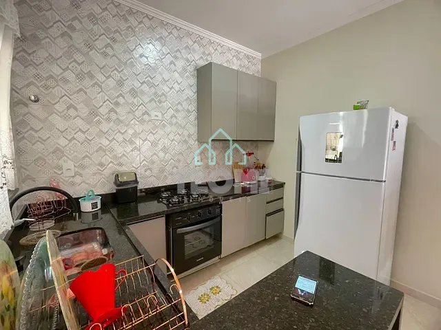 Casa com 125m² 2 quartos e 2 banheiros, à venda, no bairro Vila dos Comerciarios II em Taubaté