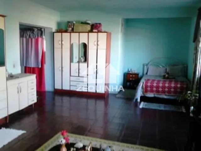 Casa com 255m² 4 quartos e 1 banheiro, à venda, no bairro Vila Yolanda em Osasco