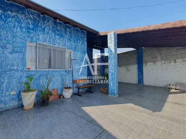 Casa com 372m² 3 quartos e 2 banheiros, à venda, no bairro Barreiro em Taubaté