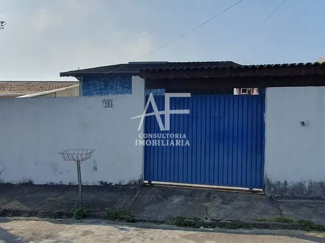 Casa com 372m² 3 quartos e 2 banheiros, à venda, no bairro Barreiro em Taubaté